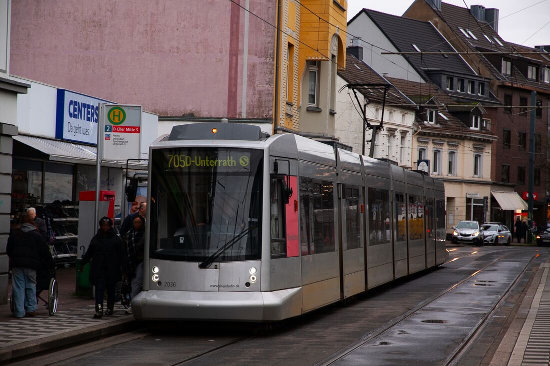 2036 (NF10) als 705 in Eller (Foto: Niklas Butz)