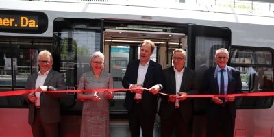 Das rote Band wird durchgeschnitten Foto: Niklas Butz