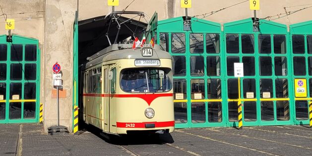 Oldtimerlinie 714 bereit zur ersten Ausfahrt (Foto: Alexander Schmitz) Oldtimerlinie 714 bereit zur ersten Ausfahrt (Foto: Alexander Schmitz)