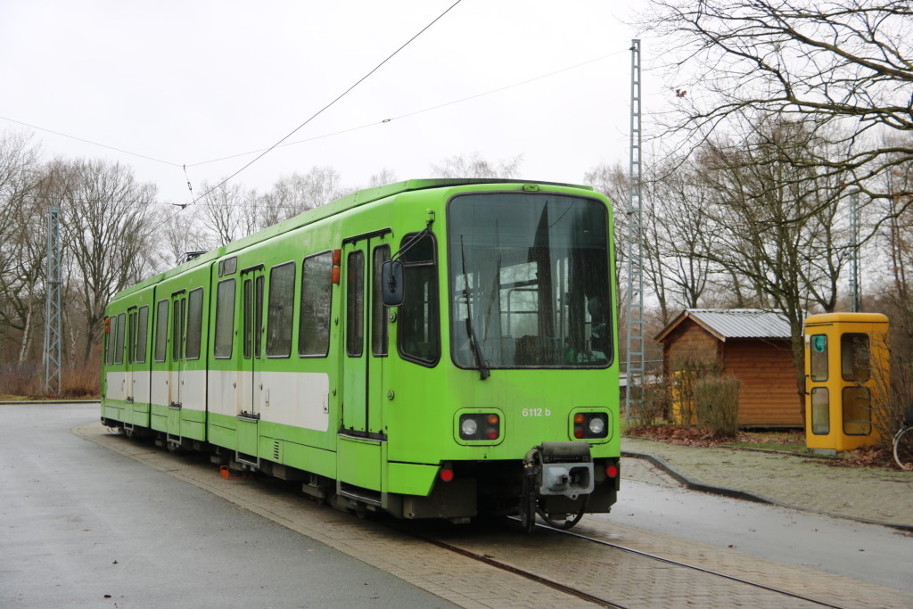 Der Hannoveraner 6112 hat nun seine Abstellposition erreicht, nachdem der Tieflader mit 3101 vom Hof gefahren ist. Auf die nächsten 18 Jahre! (Foto: Julian Zimmermann)