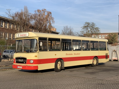 Der Metrobus 8921 am 05.12.2019 im Betriebshof Lierenfeld